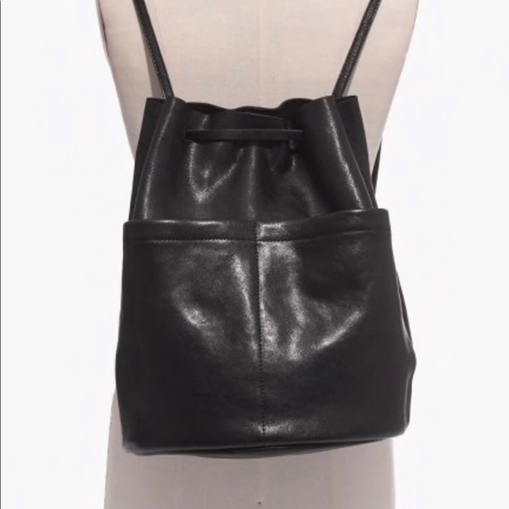 Madewell Convertible Leather Bucket Bag (Black)